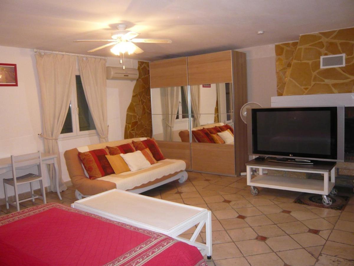 Ferienwohnung Locations Des Alpilles Saint-Rémy-de-Provence Exterior foto