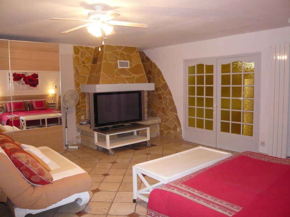 Ferienwohnung Locations Des Alpilles Saint-Rémy-de-Provence Exterior foto