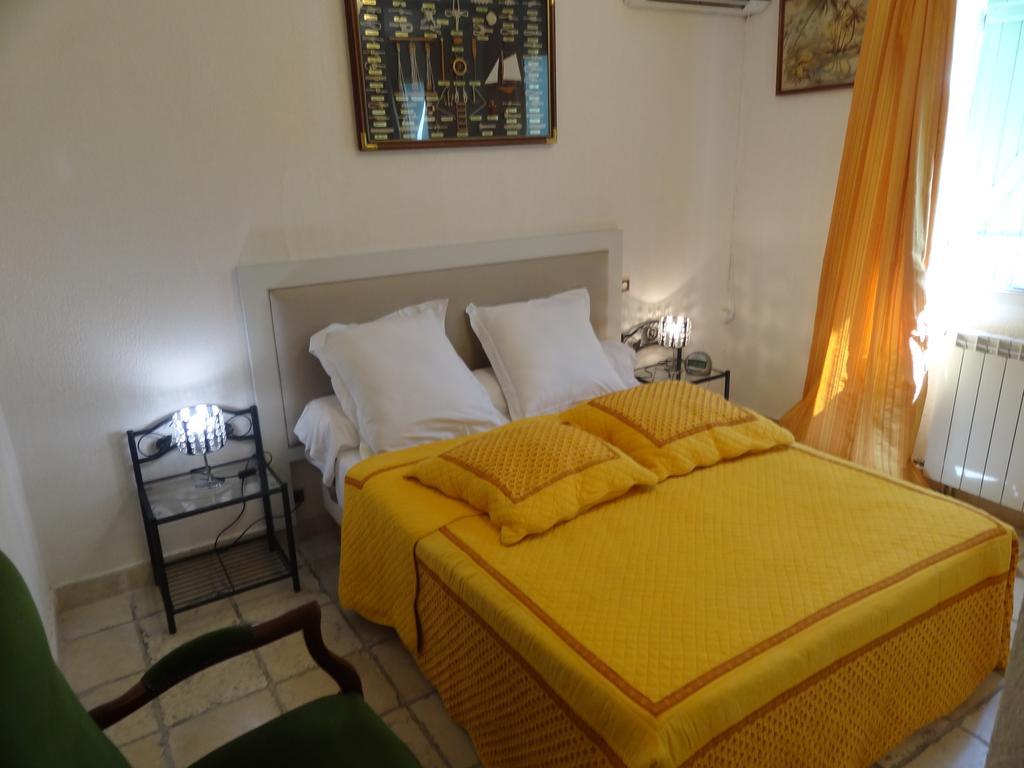 Ferienwohnung Locations Des Alpilles Saint-Rémy-de-Provence Zimmer foto