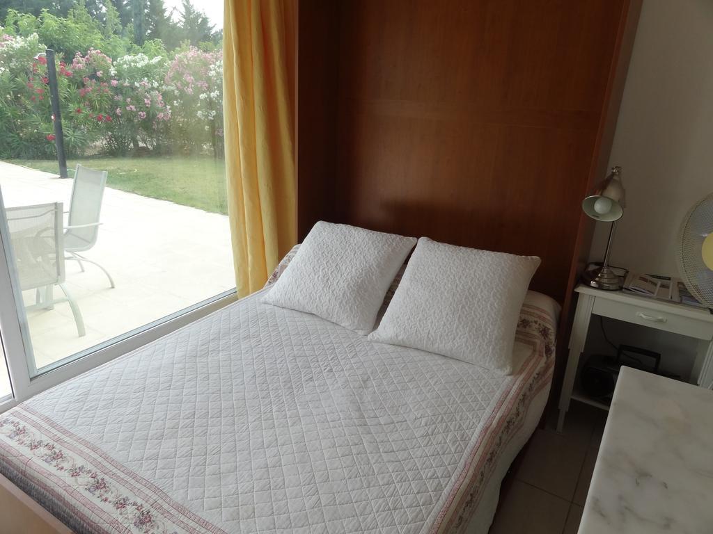 Ferienwohnung Locations Des Alpilles Saint-Rémy-de-Provence Zimmer foto