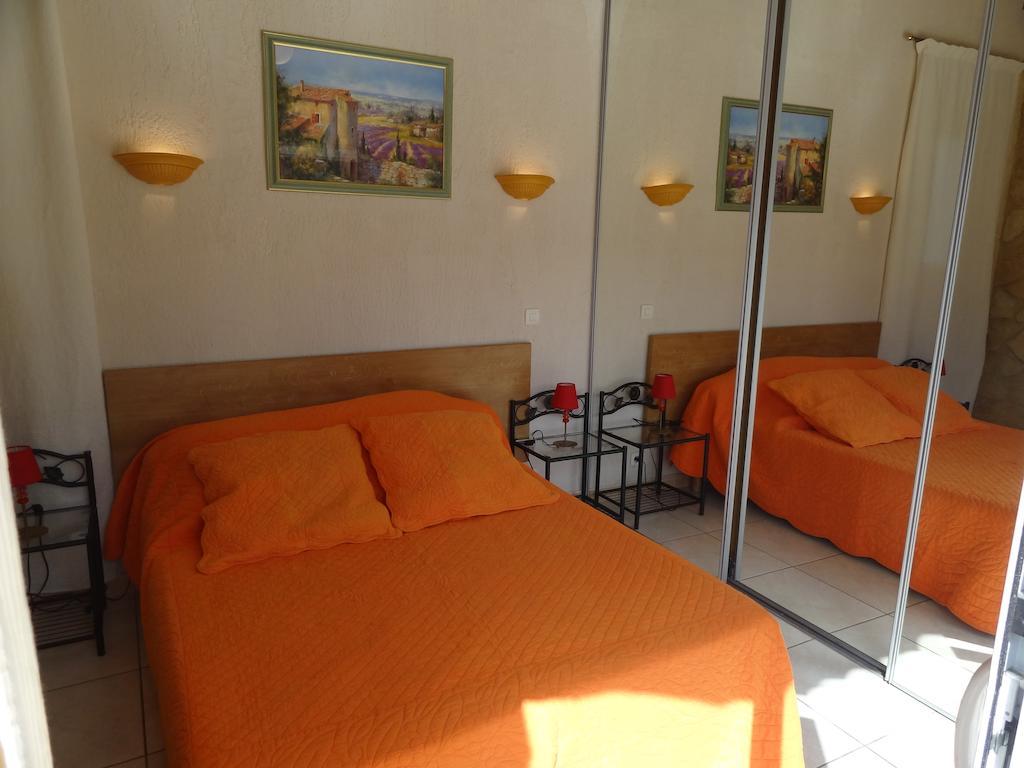 Ferienwohnung Locations Des Alpilles Saint-Rémy-de-Provence Zimmer foto