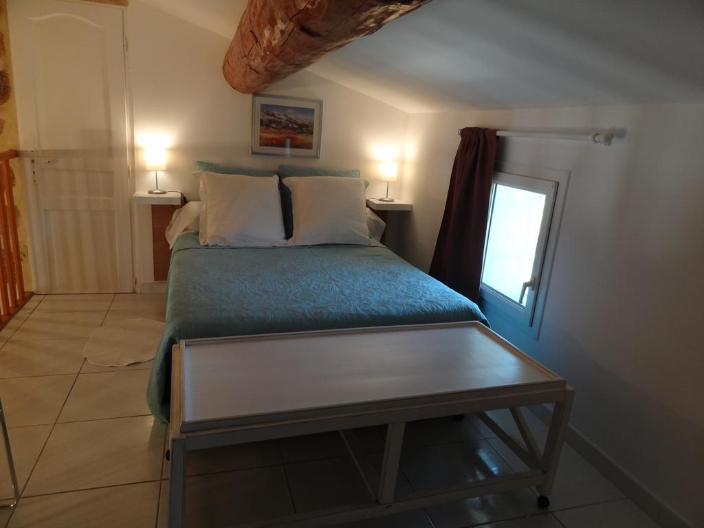 Ferienwohnung Locations Des Alpilles Saint-Rémy-de-Provence Exterior foto