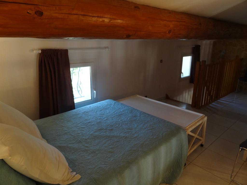 Ferienwohnung Locations Des Alpilles Saint-Rémy-de-Provence Exterior foto