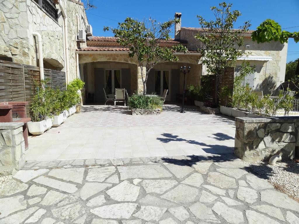 Ferienwohnung Locations Des Alpilles Saint-Rémy-de-Provence Exterior foto