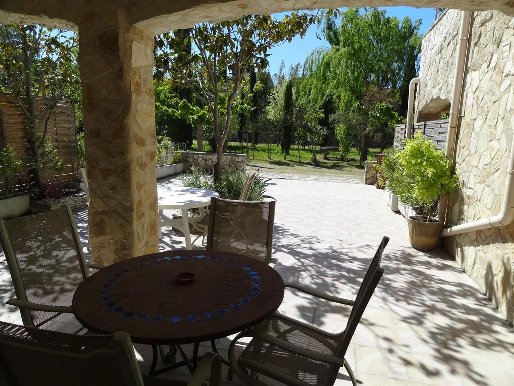 Ferienwohnung Locations Des Alpilles Saint-Rémy-de-Provence Exterior foto