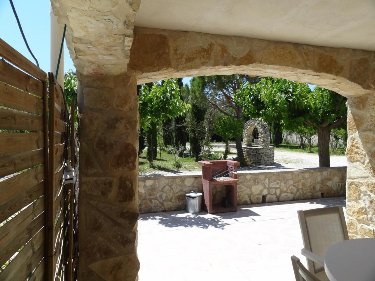 Ferienwohnung Locations Des Alpilles Saint-Rémy-de-Provence Exterior foto